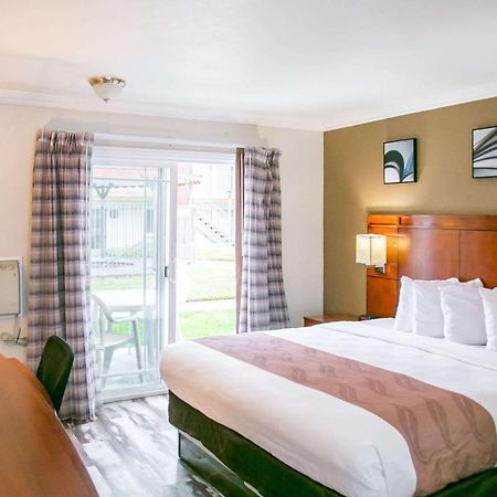 Quality Inn & Suites Thousand Oaks - Us101 Luaran gambar