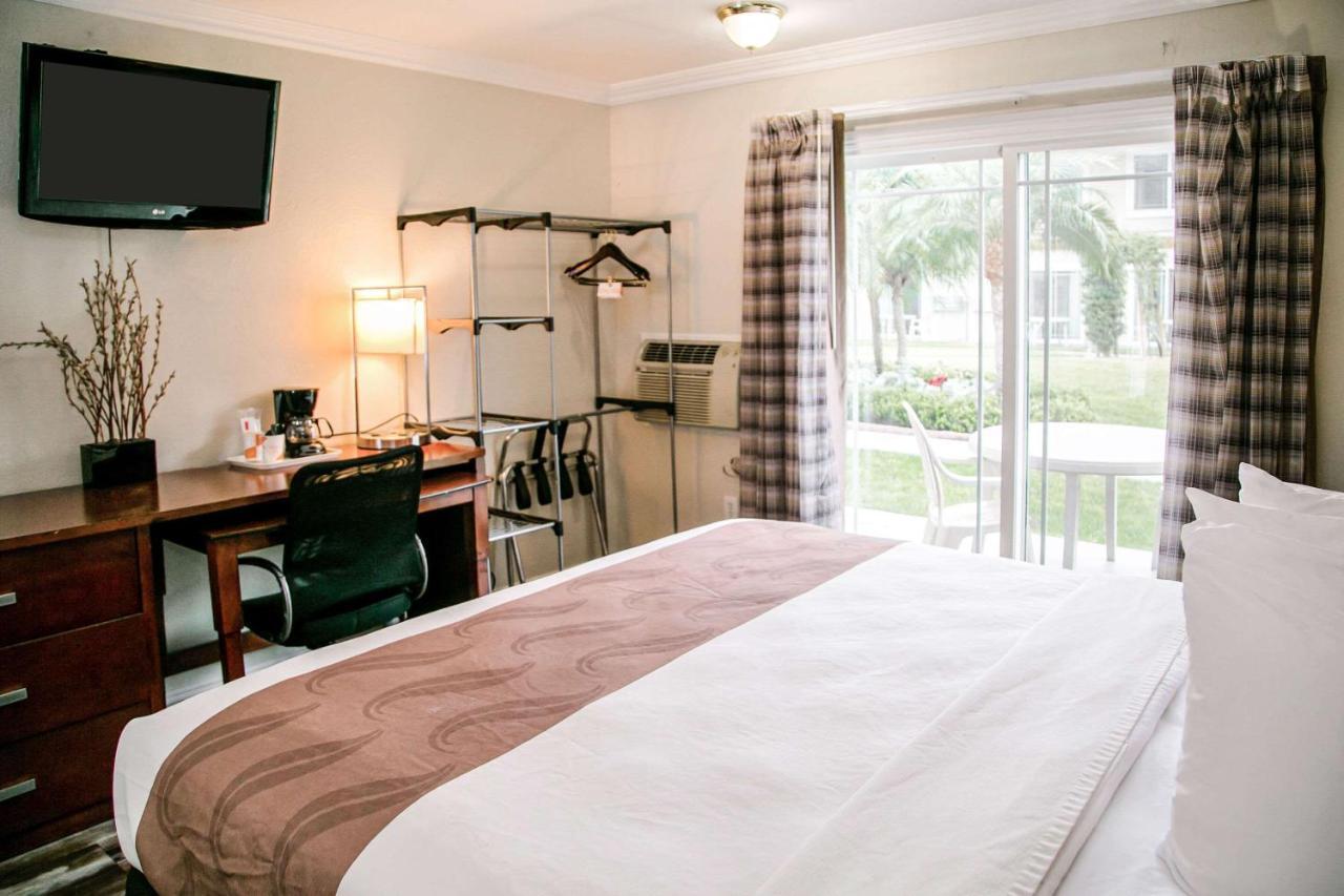 Quality Inn & Suites Thousand Oaks - Us101 Luaran gambar